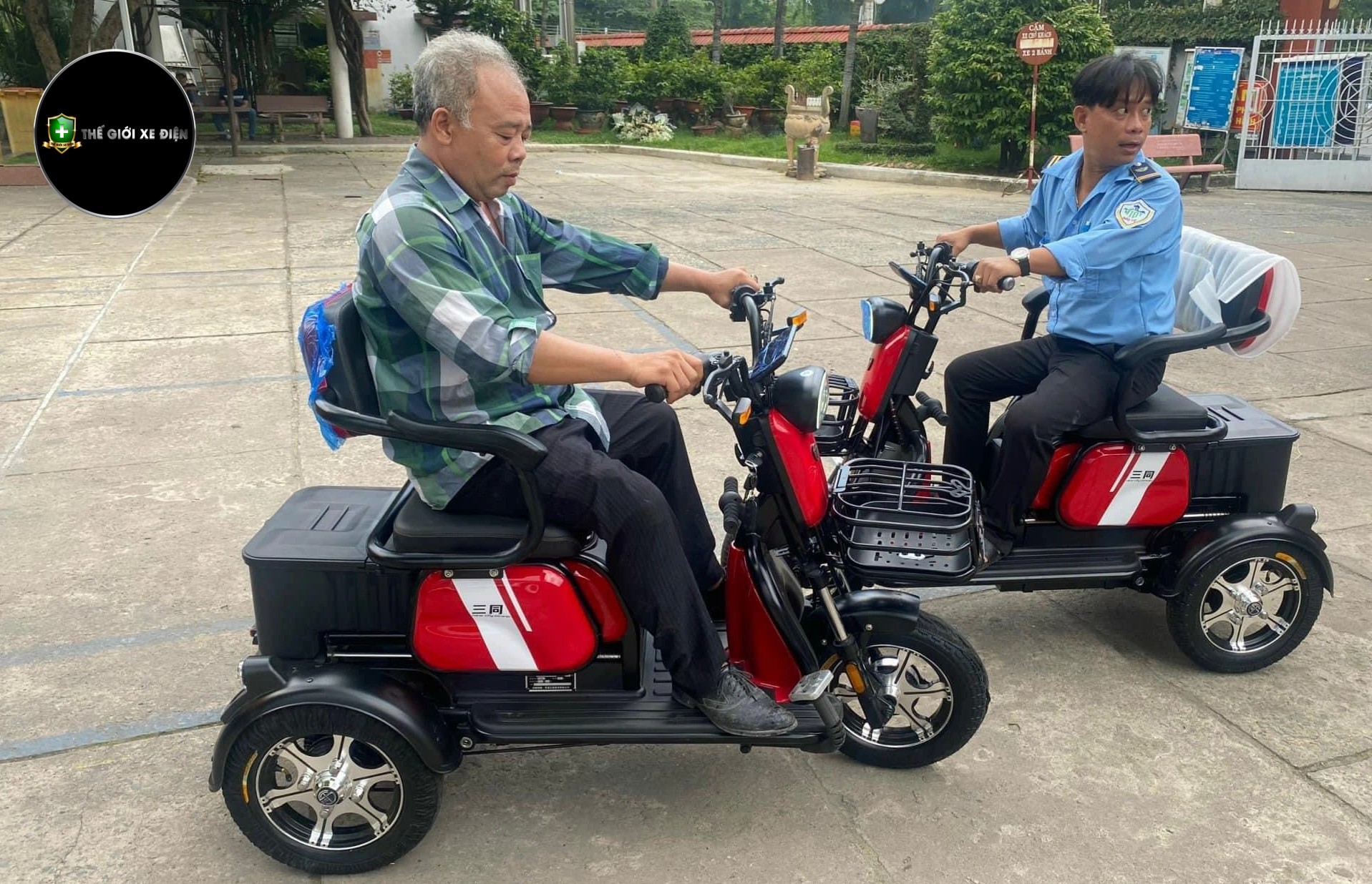 Xe điện cho người già và người khuyết tật 